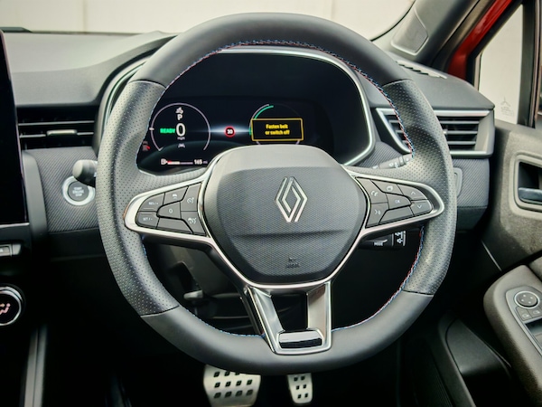 Used Renault Clio 2025 for sale - 76203817: Photo 11