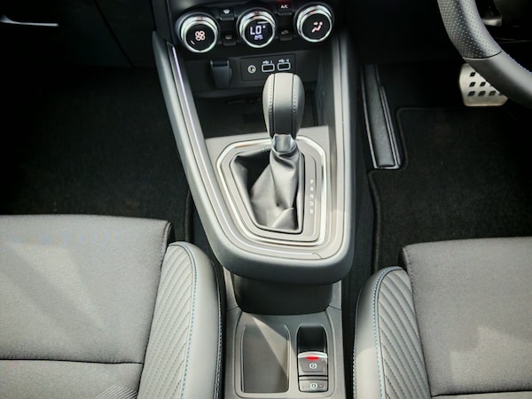 Used Renault Clio 2025 for sale - 76203817: Photo 12