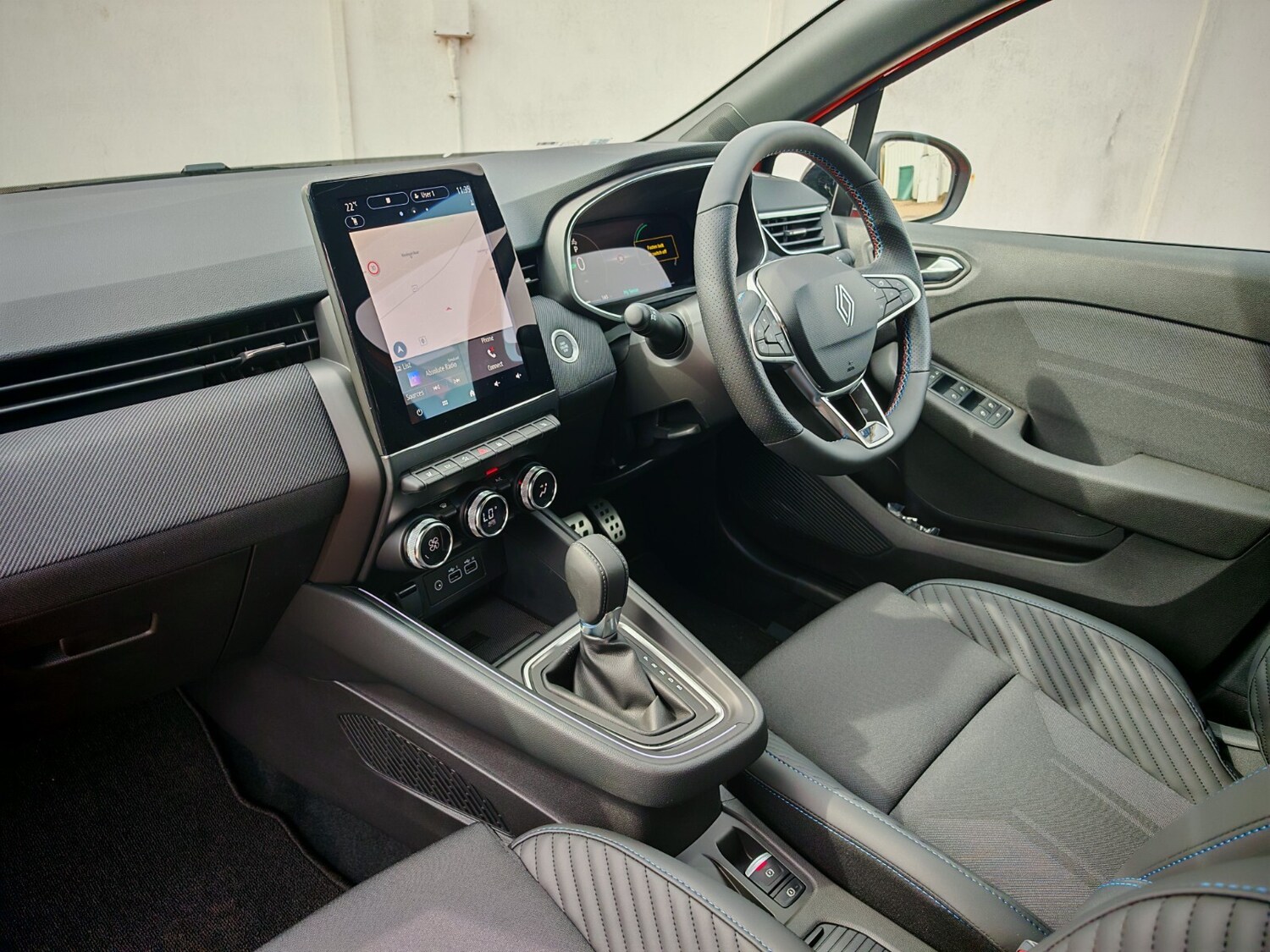 Used Renault Clio 2025 for sale - 76203817: Photo 7