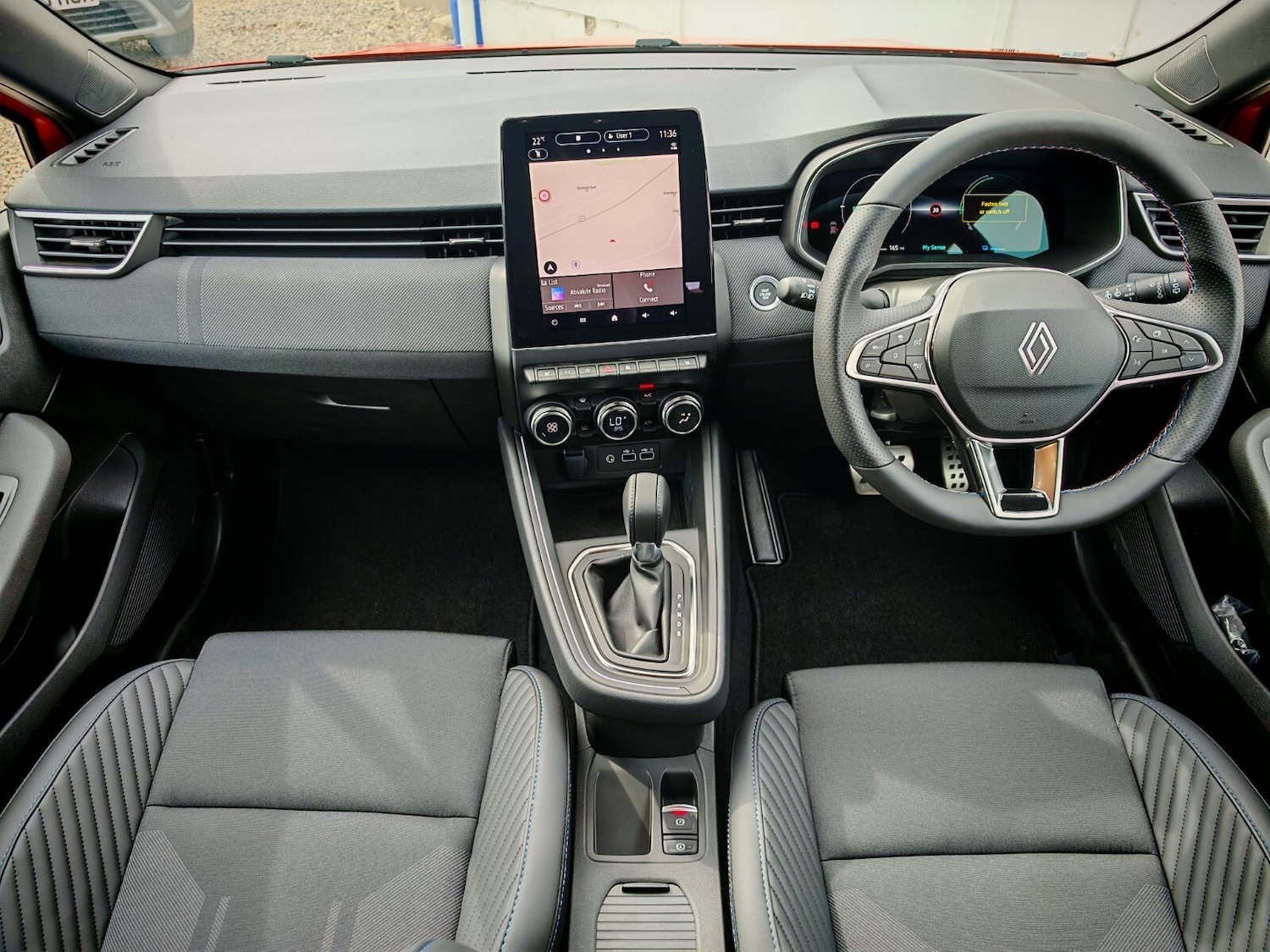 Used Renault Clio 2025 for sale - 76203817: Photo 9