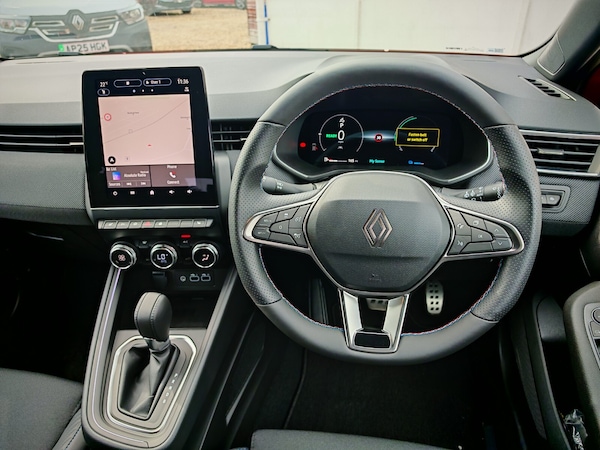 Used Renault Clio 2025 for sale - 76203817: Photo 9