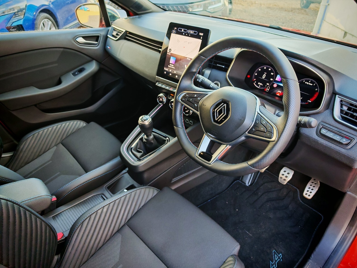 Used Renault Clio 2024 for sale - 76664332: Photo 12