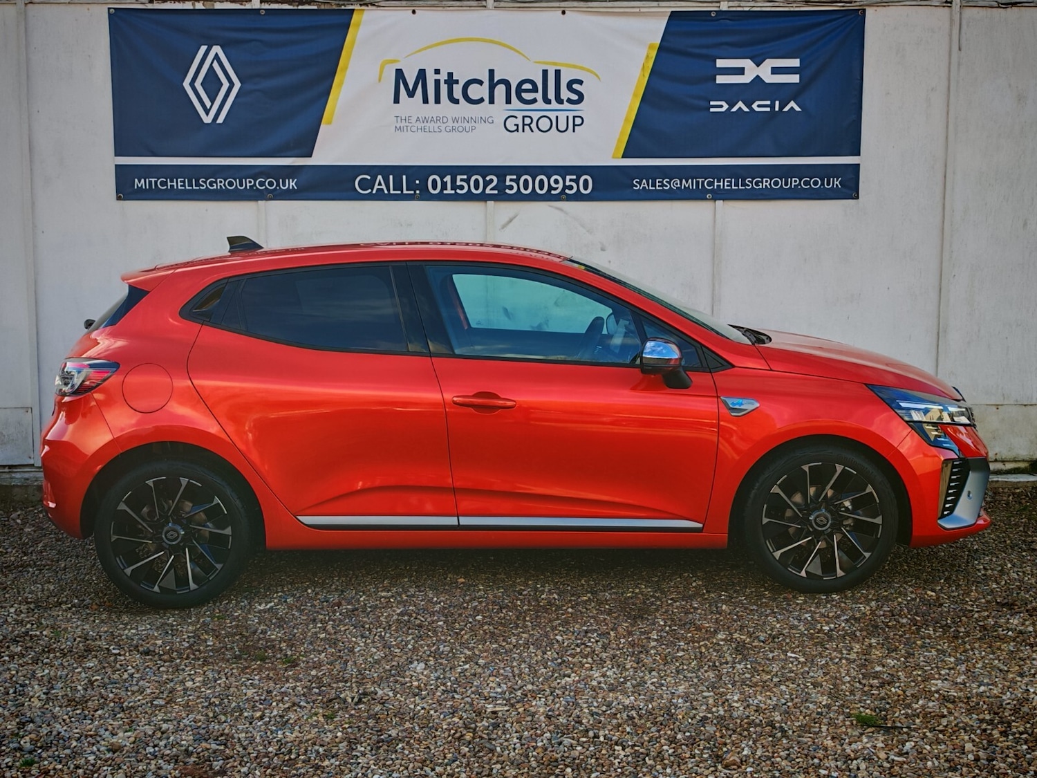 Used Renault Clio 2024 for sale - 76664332: Photo 3