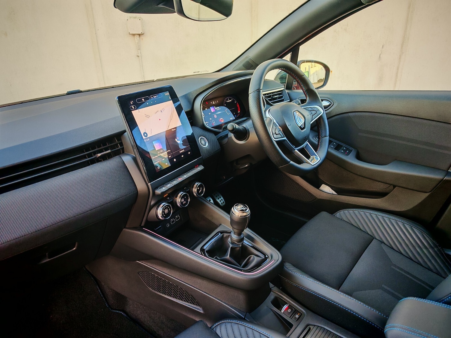 Used Renault Clio 2024 for sale - 76664332: Photo 7