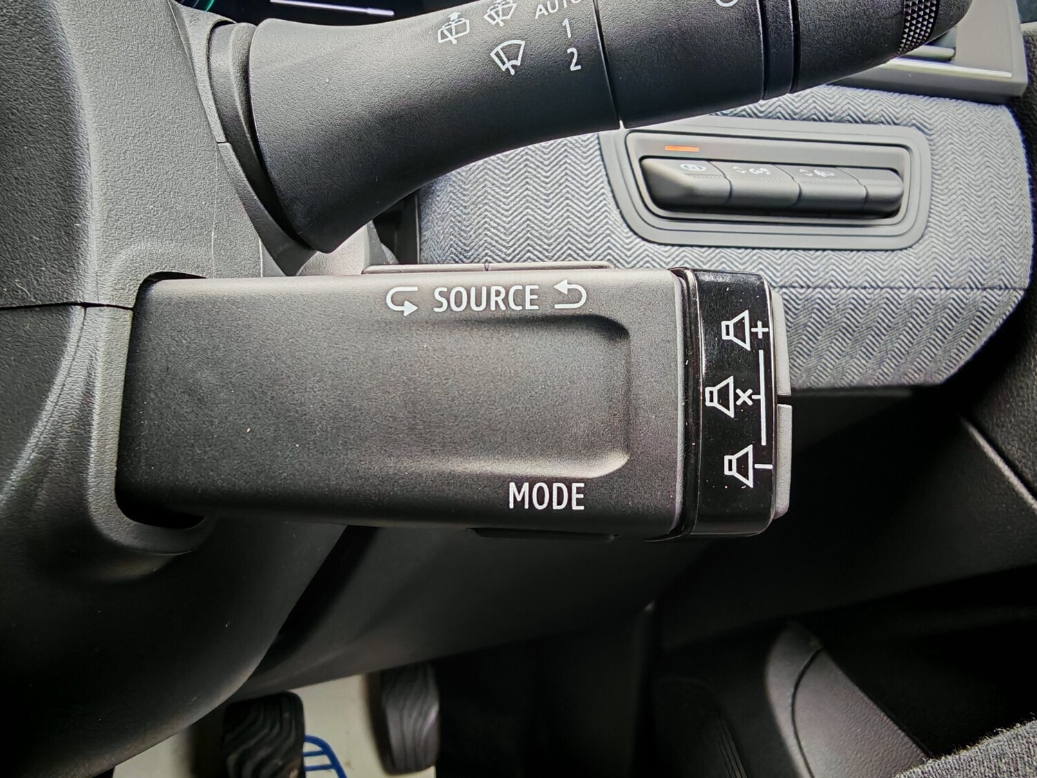 Used Renault Clio 2025 for sale - 76871979: Photo 17