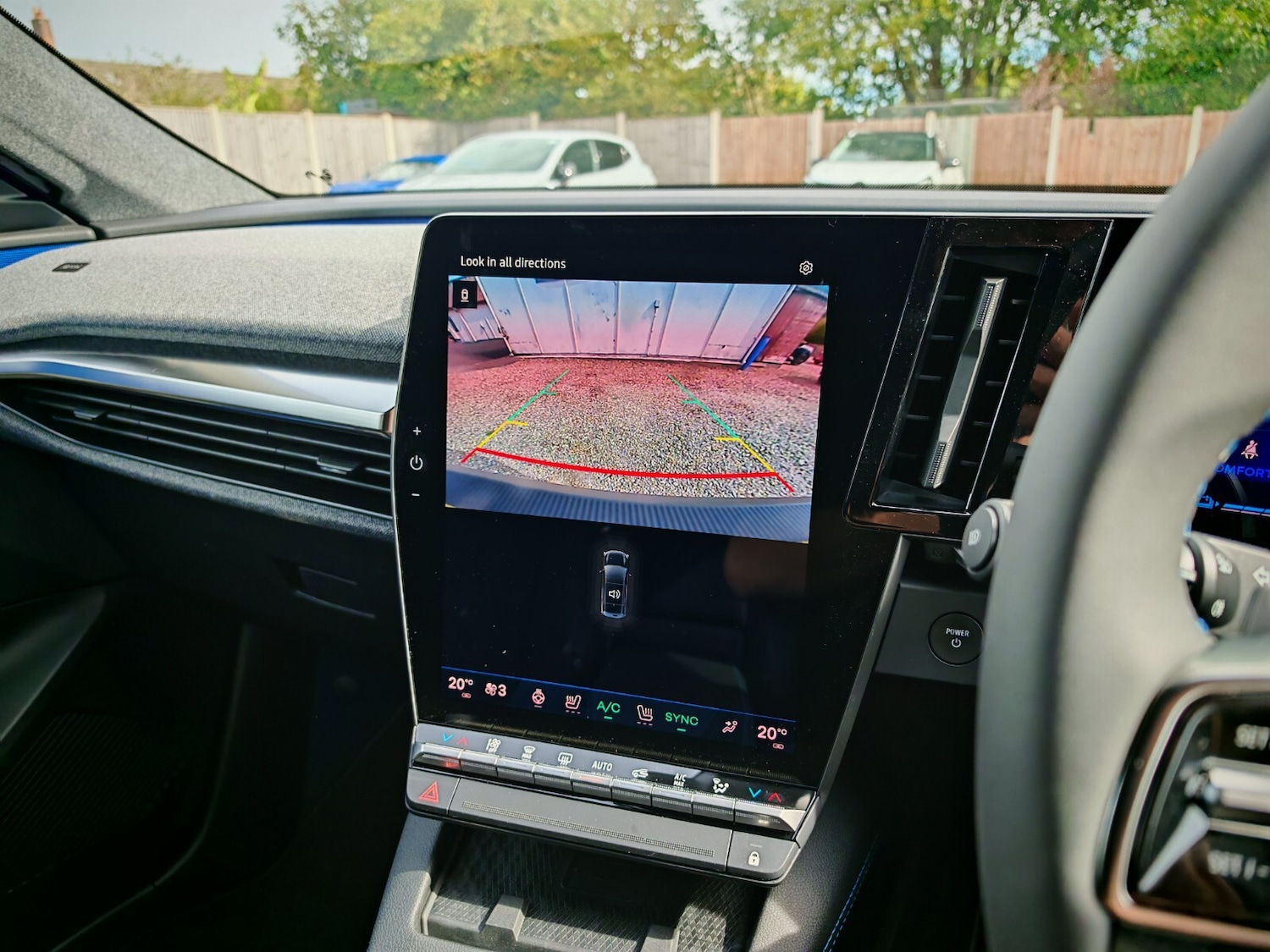 Used Renault Scenic E-Tech 2025 for sale - 76871620: Photo 28