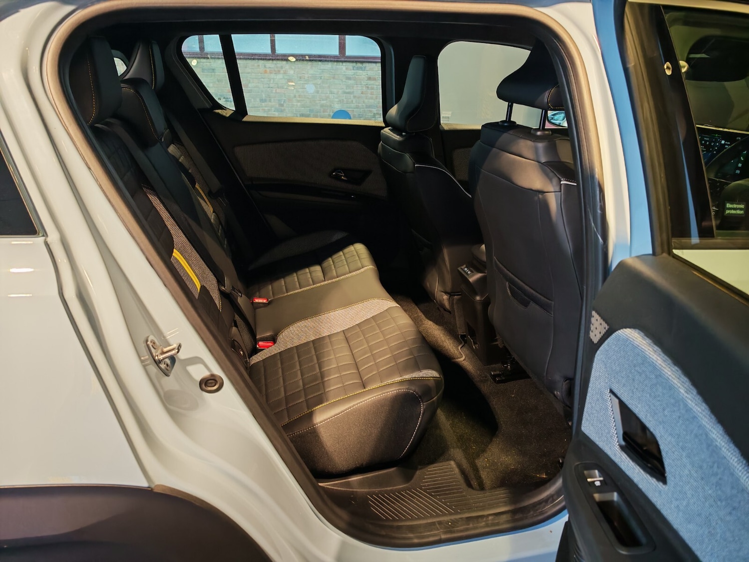 Used Renault 4 for sale - 77353762: Photo 7