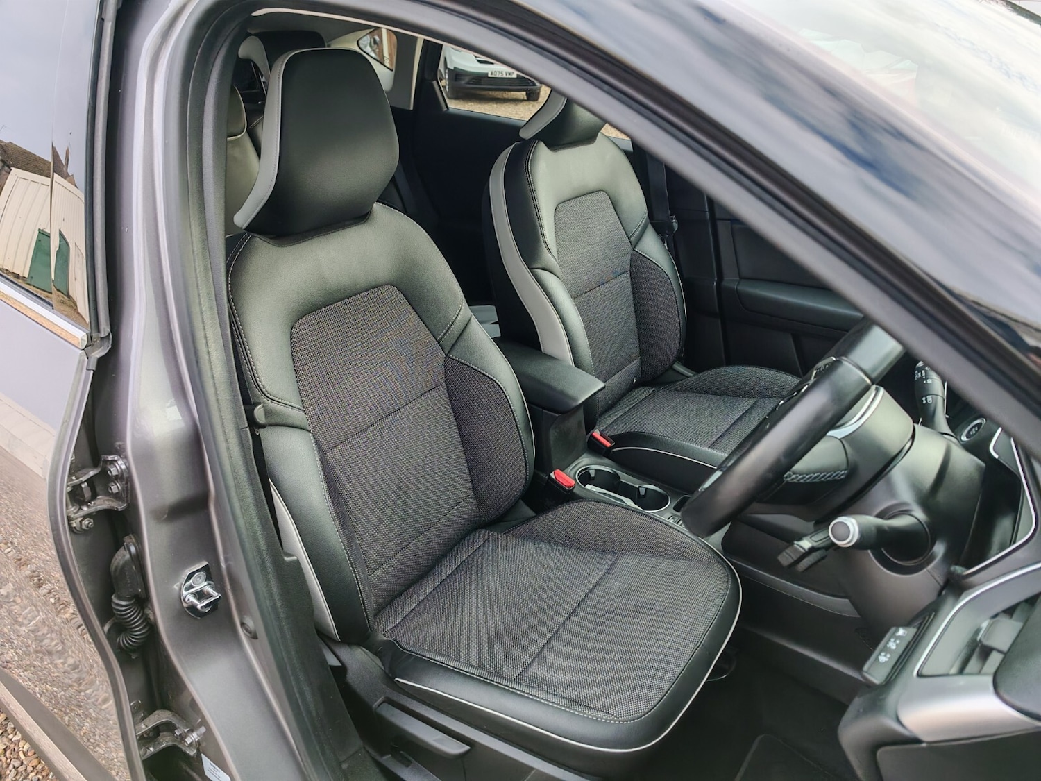 Used Renault Captur 2021 for sale - 77145879: Photo 16