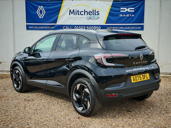 Used Renault Captur 2025 for sale - 76203957: Photo 3