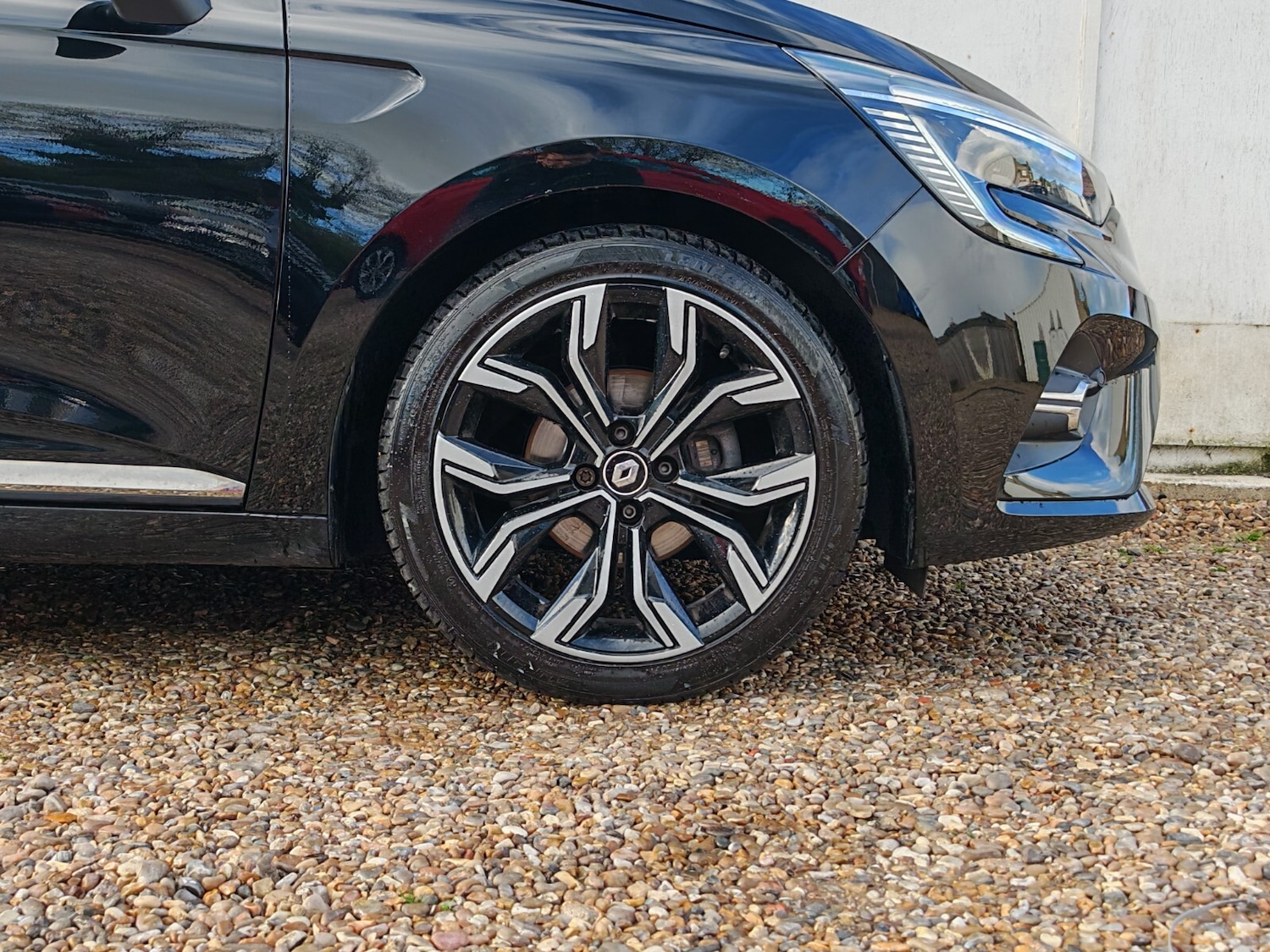 Used Renault Clio 2023 for sale - 76872340: Photo 18