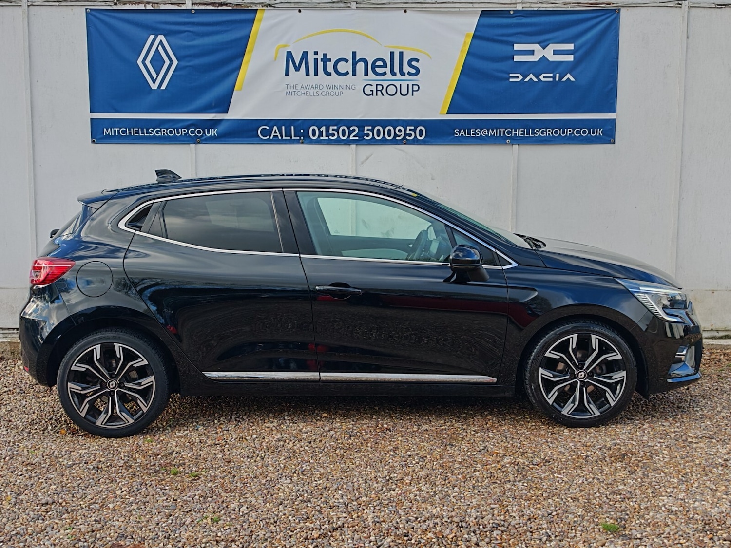 Used Renault Clio 2023 for sale - 76872340: Photo 3