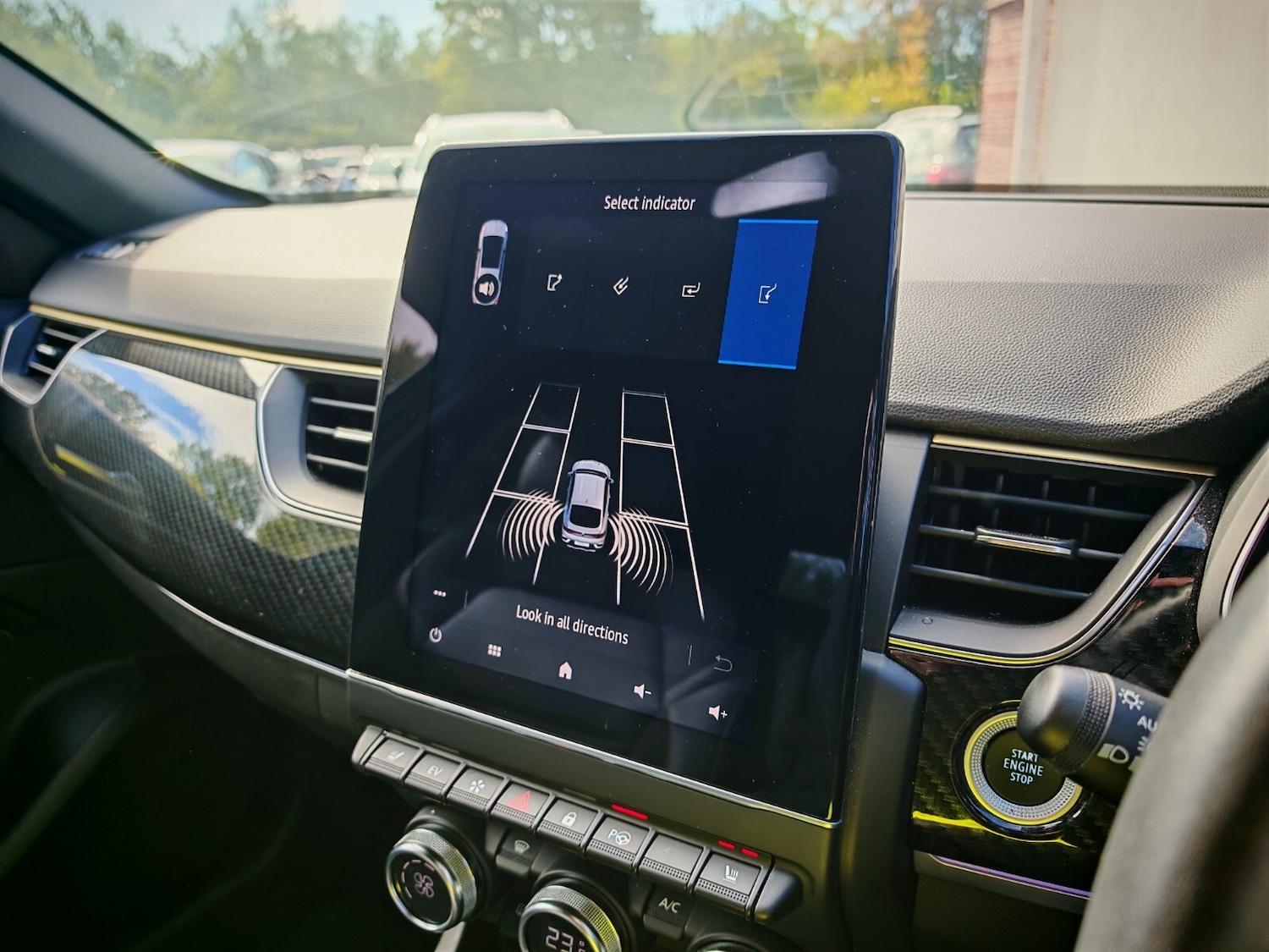 Used Renault Arkana 2023 for sale - 76870805: Photo 23