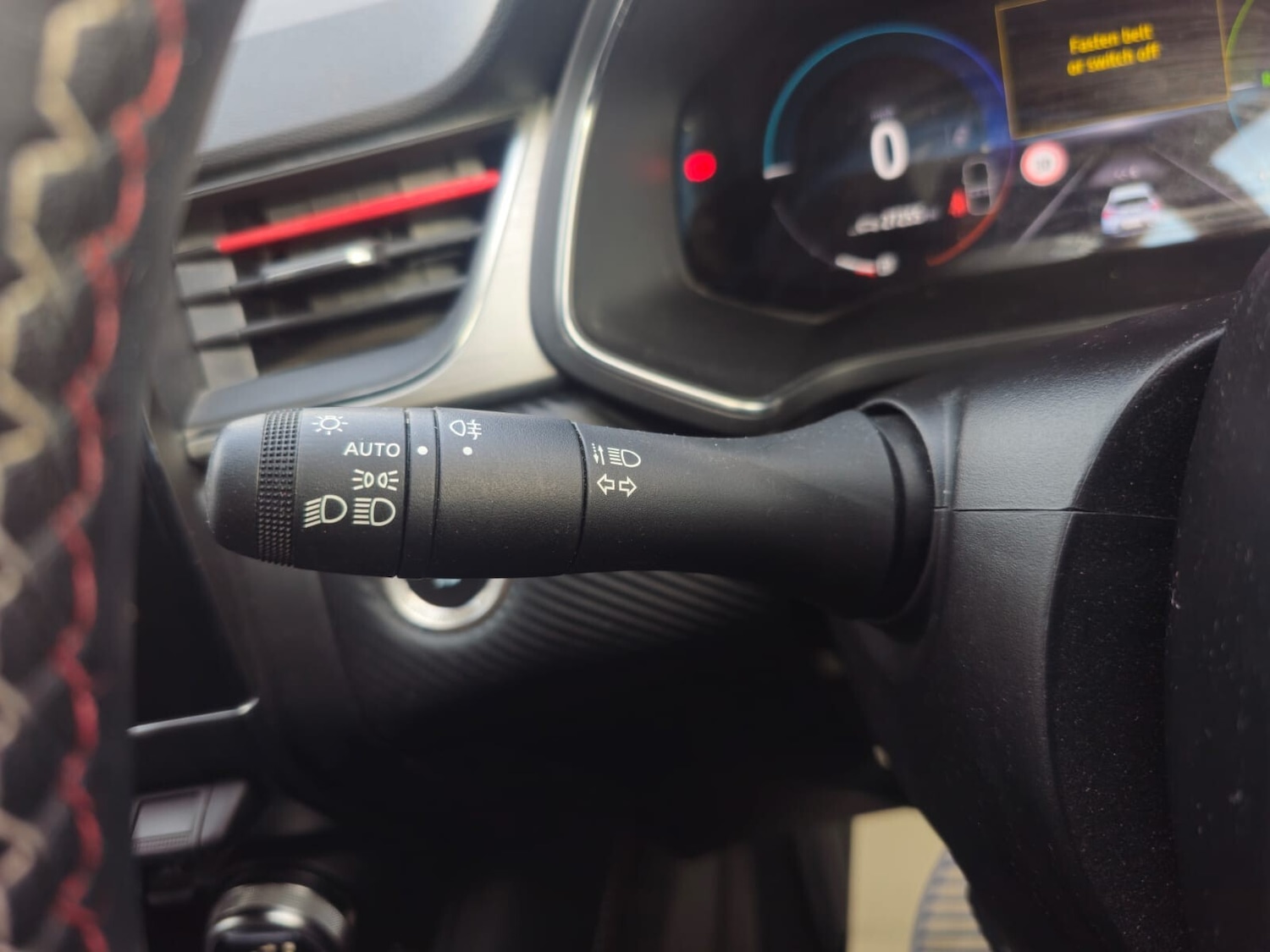 Used Renault Captur 2022 for sale - 76873640: Photo 11