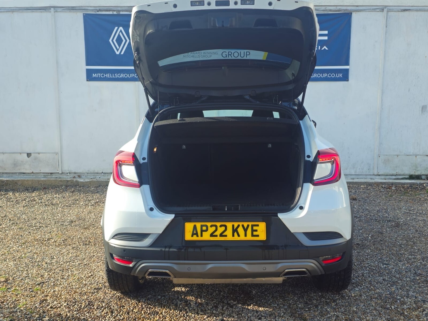 Used Renault Captur 2022 for sale - 76873640: Photo 18