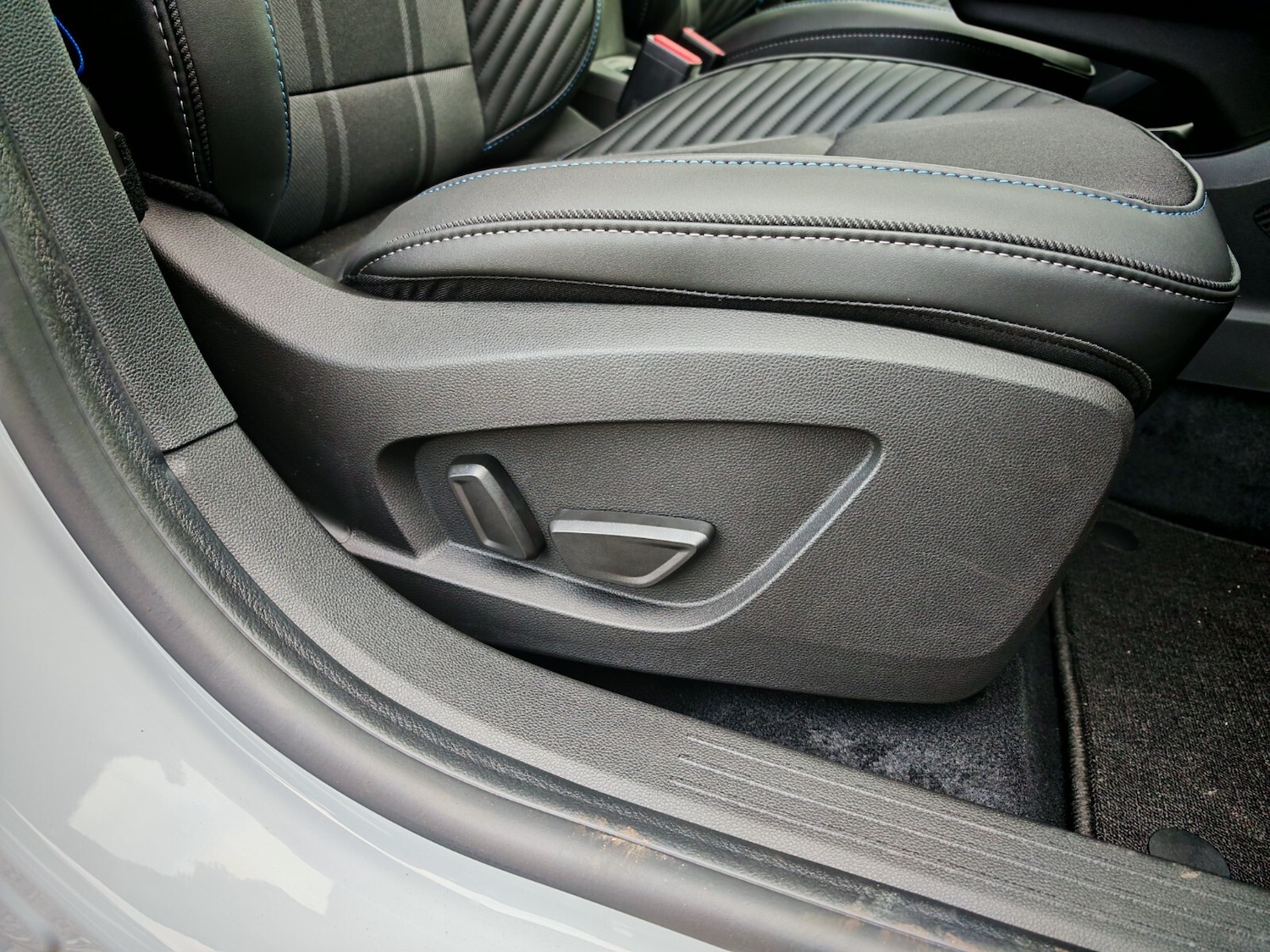 Used Renault Captur 2025 for sale - 76872756: Photo 18