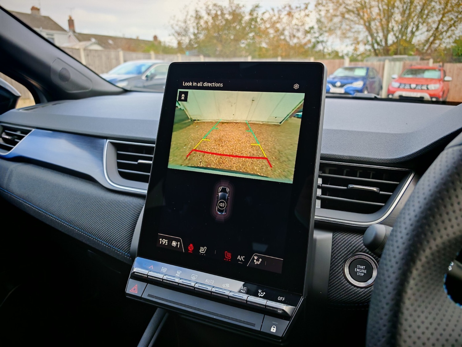 Used Renault Captur 2025 for sale - 76872756: Photo 25