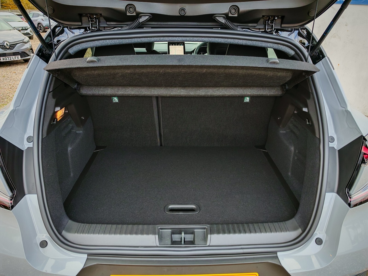 Used Renault Captur 2025 for sale - 76872756: Photo 27