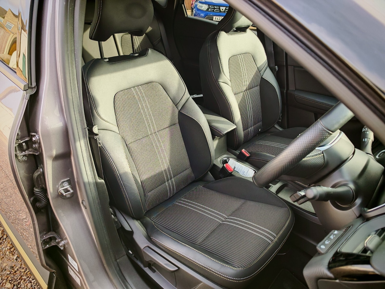 Used Renault Captur 2023 for sale - 76466178: Photo 14