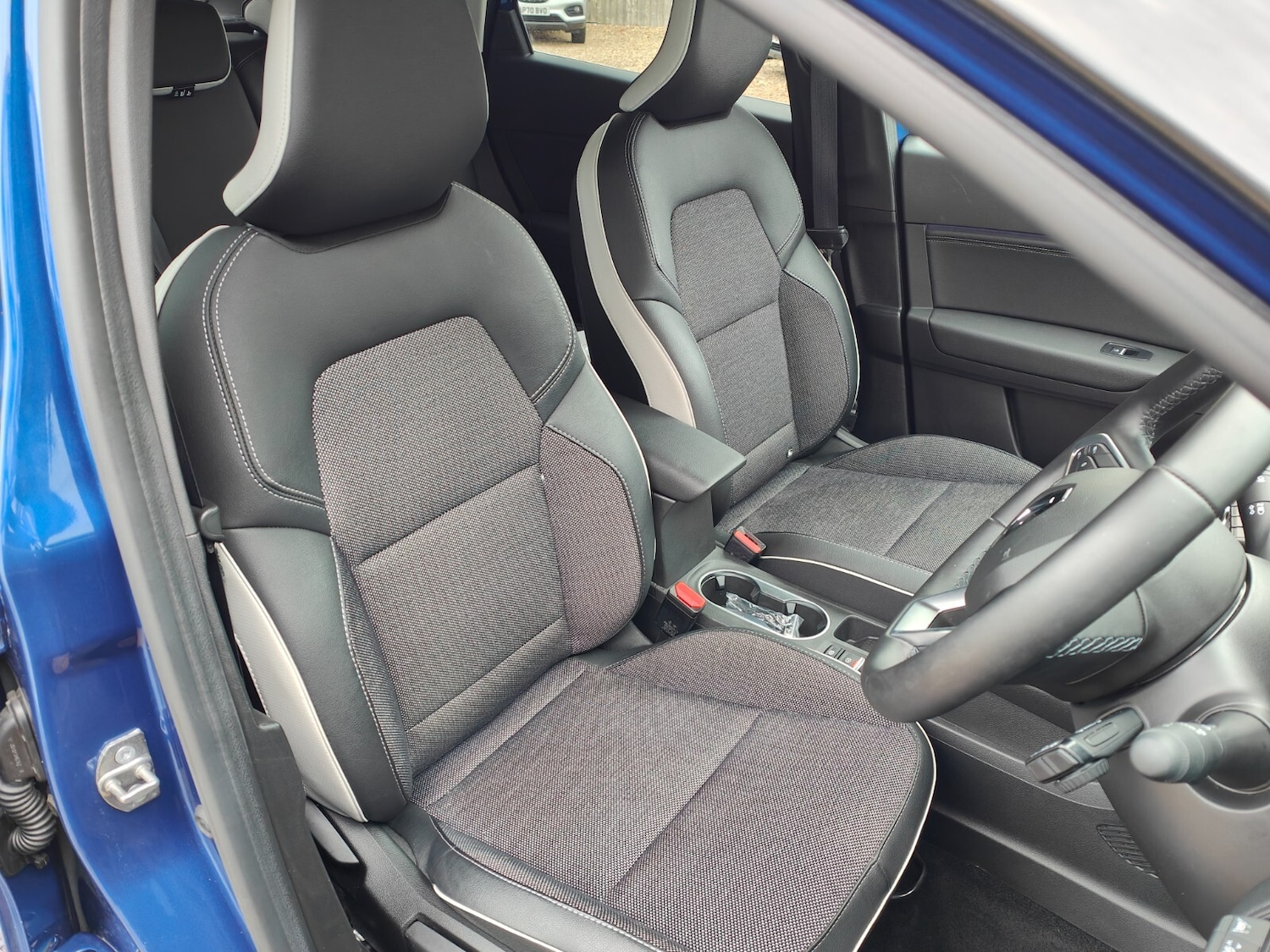 Used Renault Captur 2023 for sale - 77461730: Photo 15