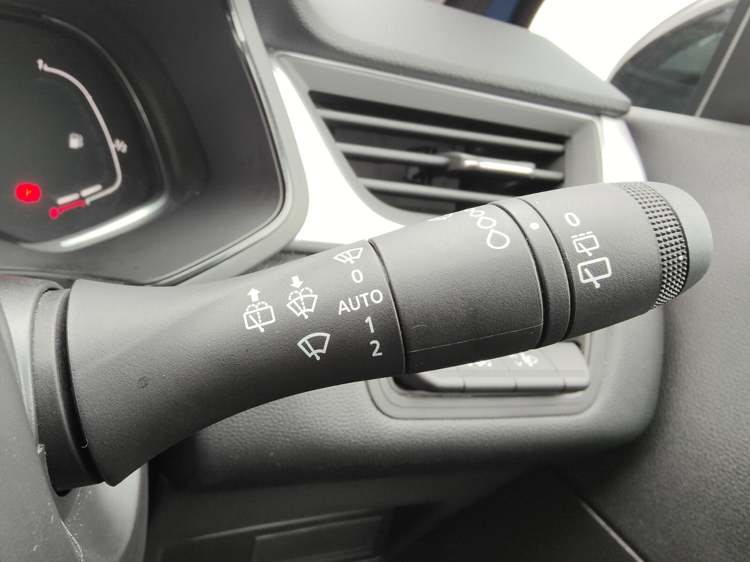 Used Renault Captur 2023 for sale - 77461730: Photo 18