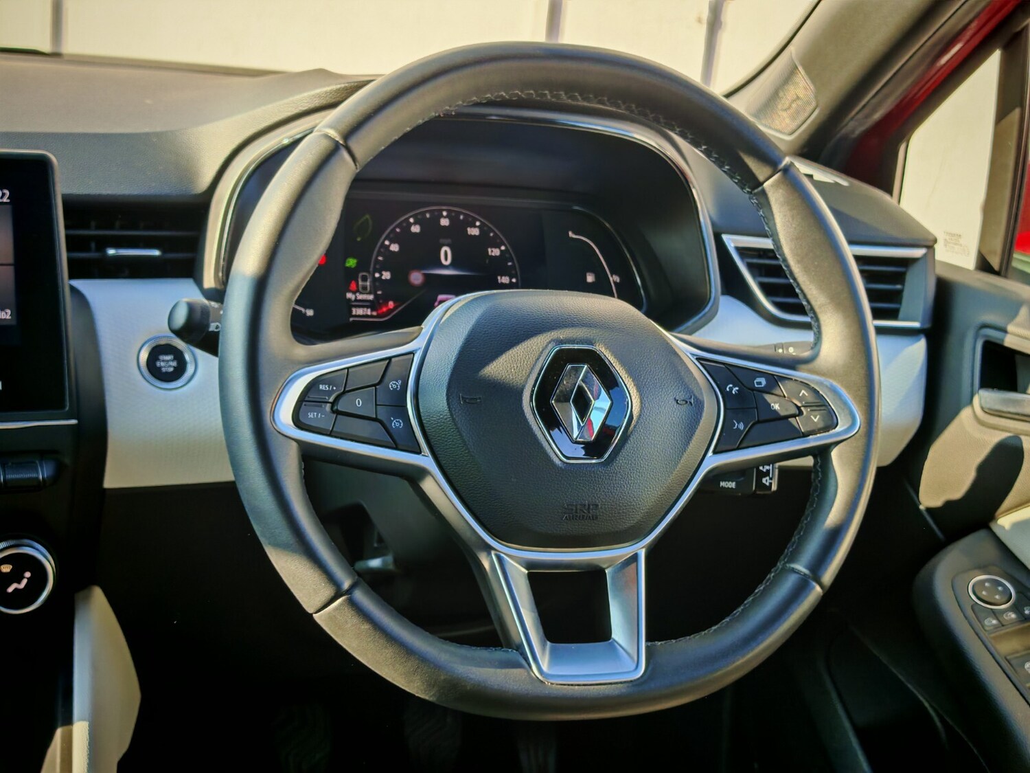 Used Renault Clio 2022 for sale - 76870809: Photo 13