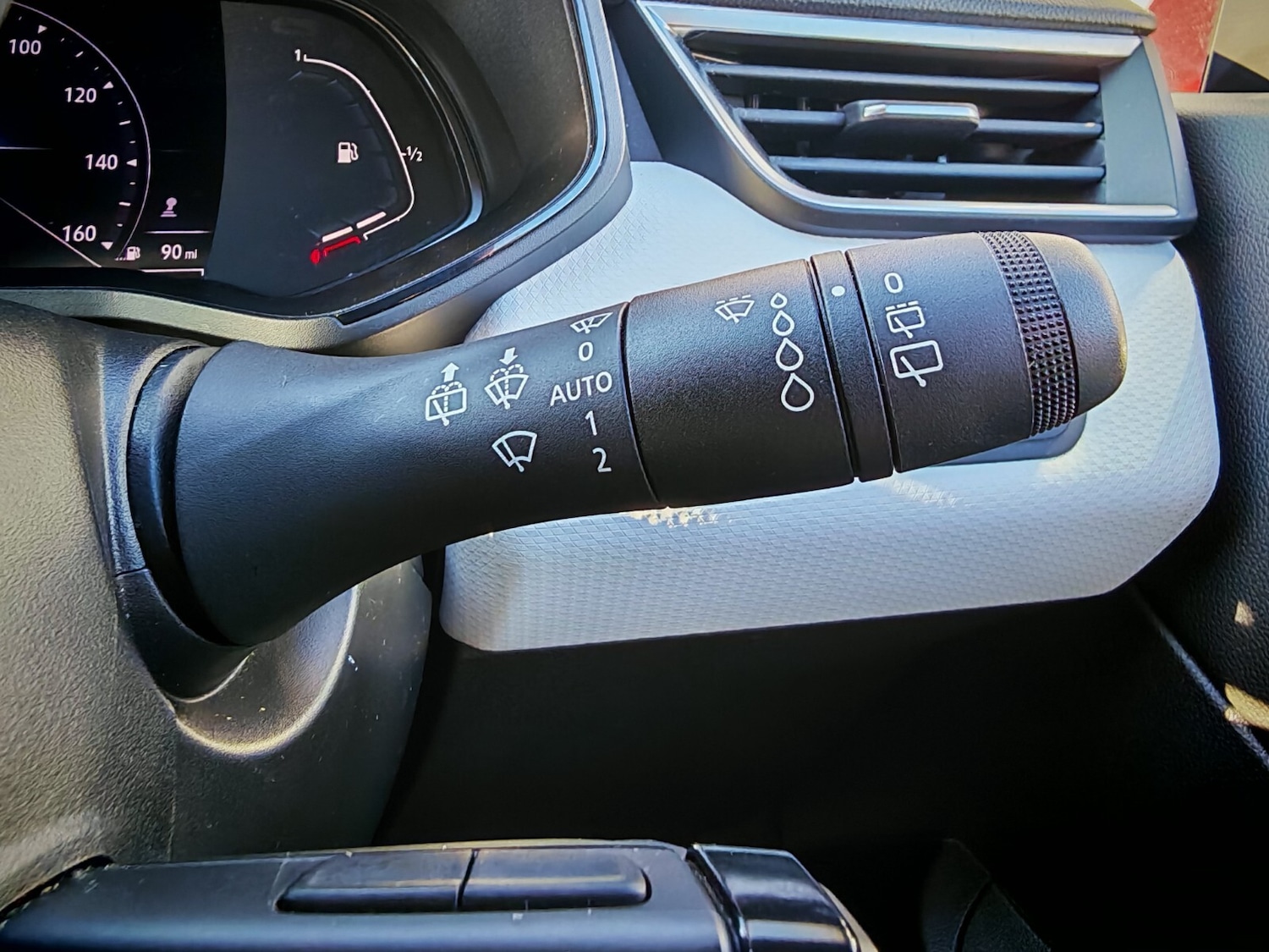 Used Renault Clio 2022 for sale - 76870809: Photo 19