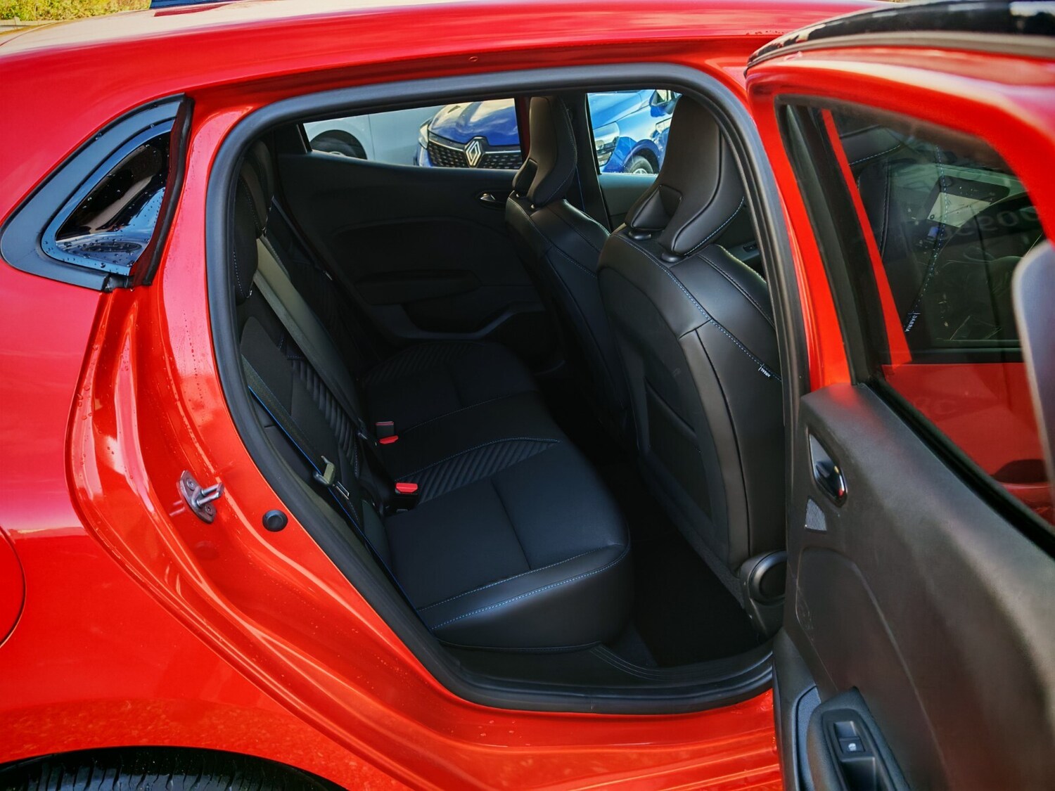 Used Renault Clio 2024 for sale - 76873059: Photo 8