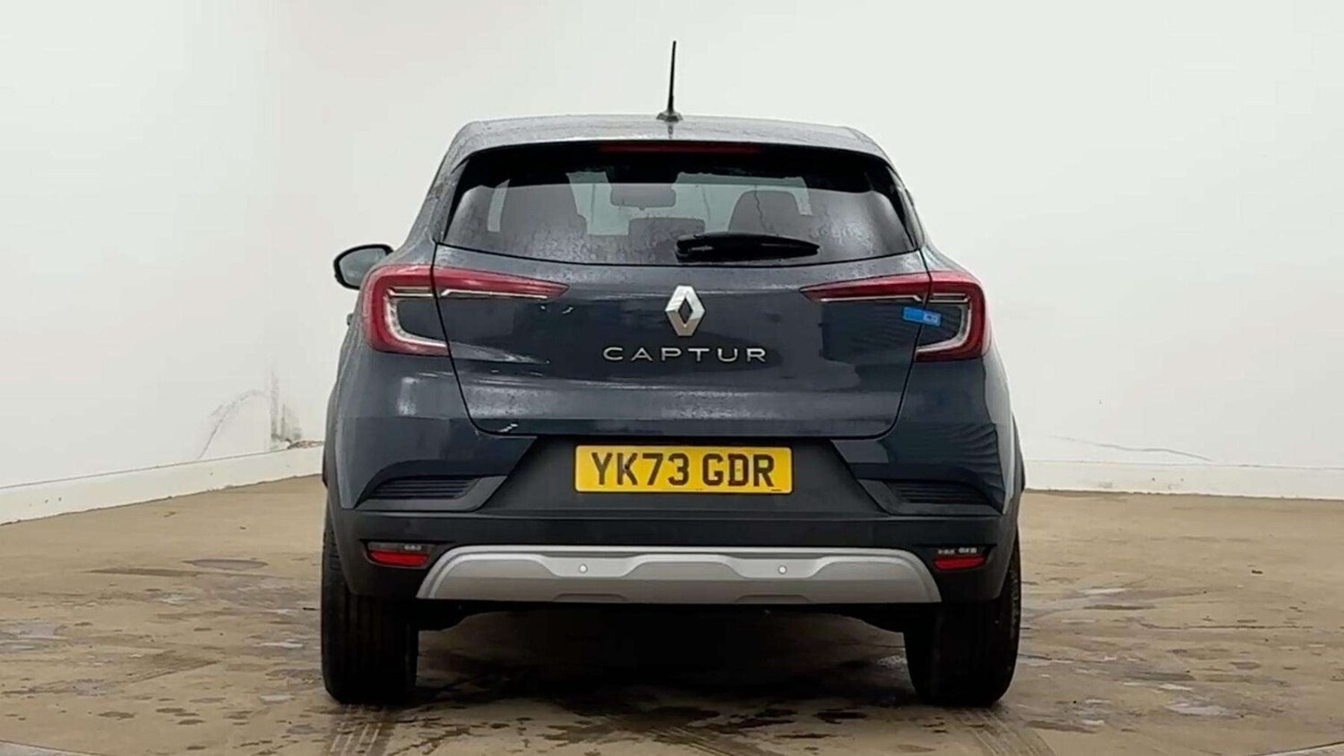 Used Renault Captur 2023 for sale - 77740108: Photo 4