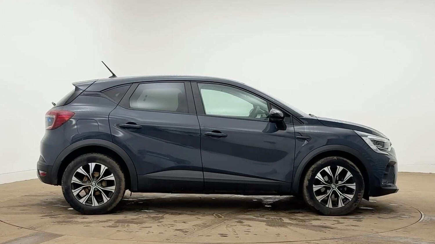 Used Renault Captur 2023 for sale - 77740108: Photo 7