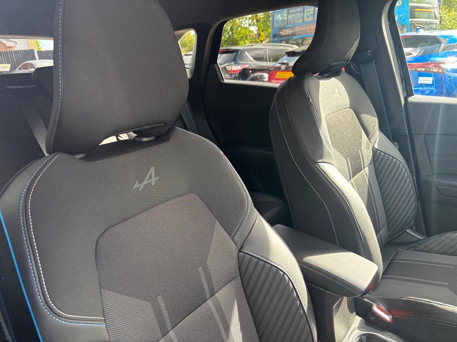 Used Renault Other 2024 for sale - 76474927: Photo 8