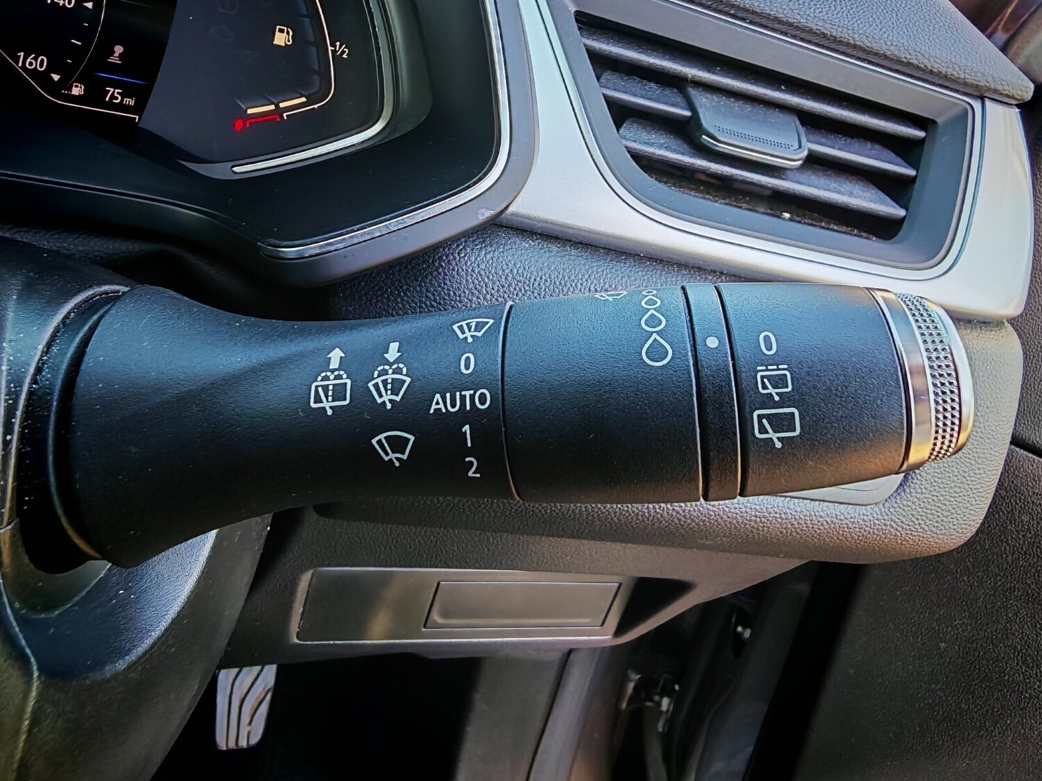 Used Renault Captur 2021 for sale - 76203971: Photo 17