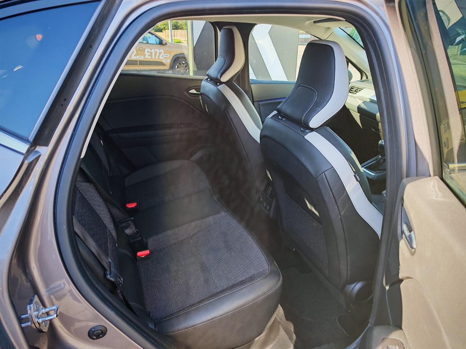 Used Renault Captur 2021 for sale - 76203971: Photo 9