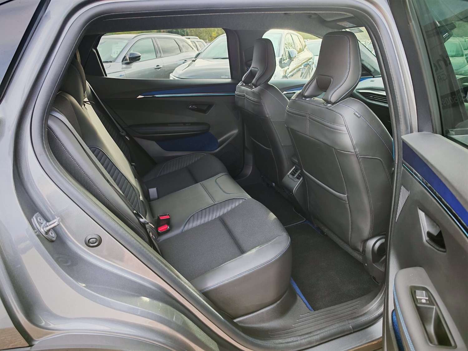 Used Renault Scenic E-Tech 2024 for sale - 76869579: Photo 9