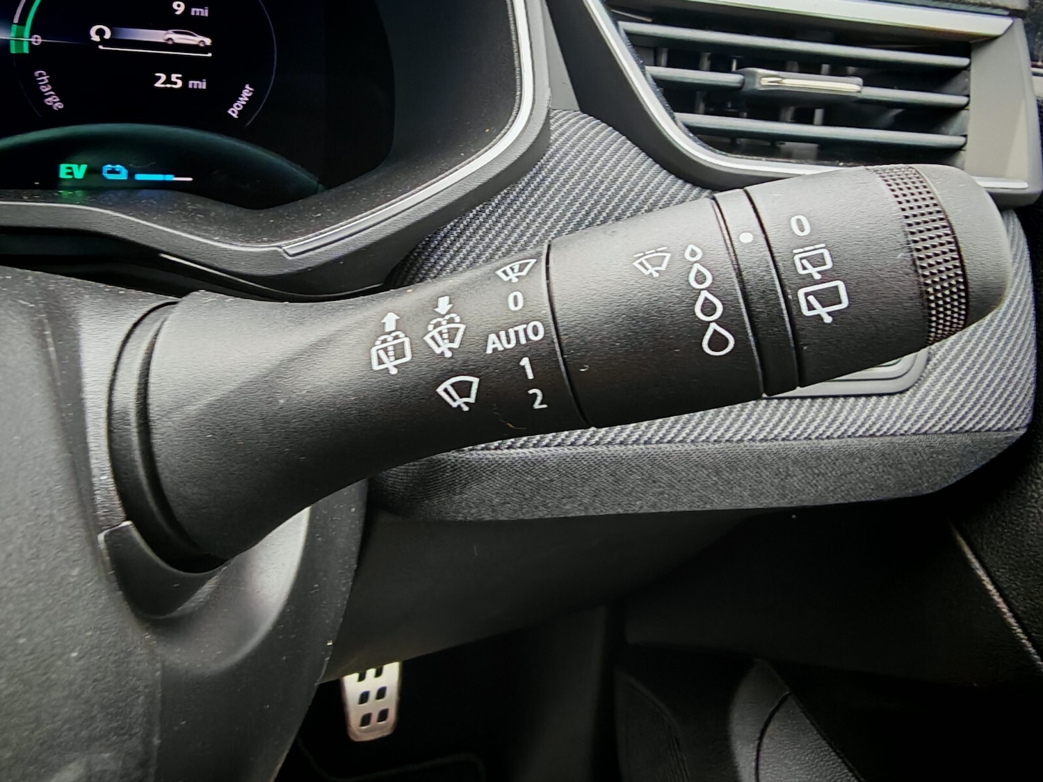 Used Renault Clio 2025 for sale - 76871612: Photo 19