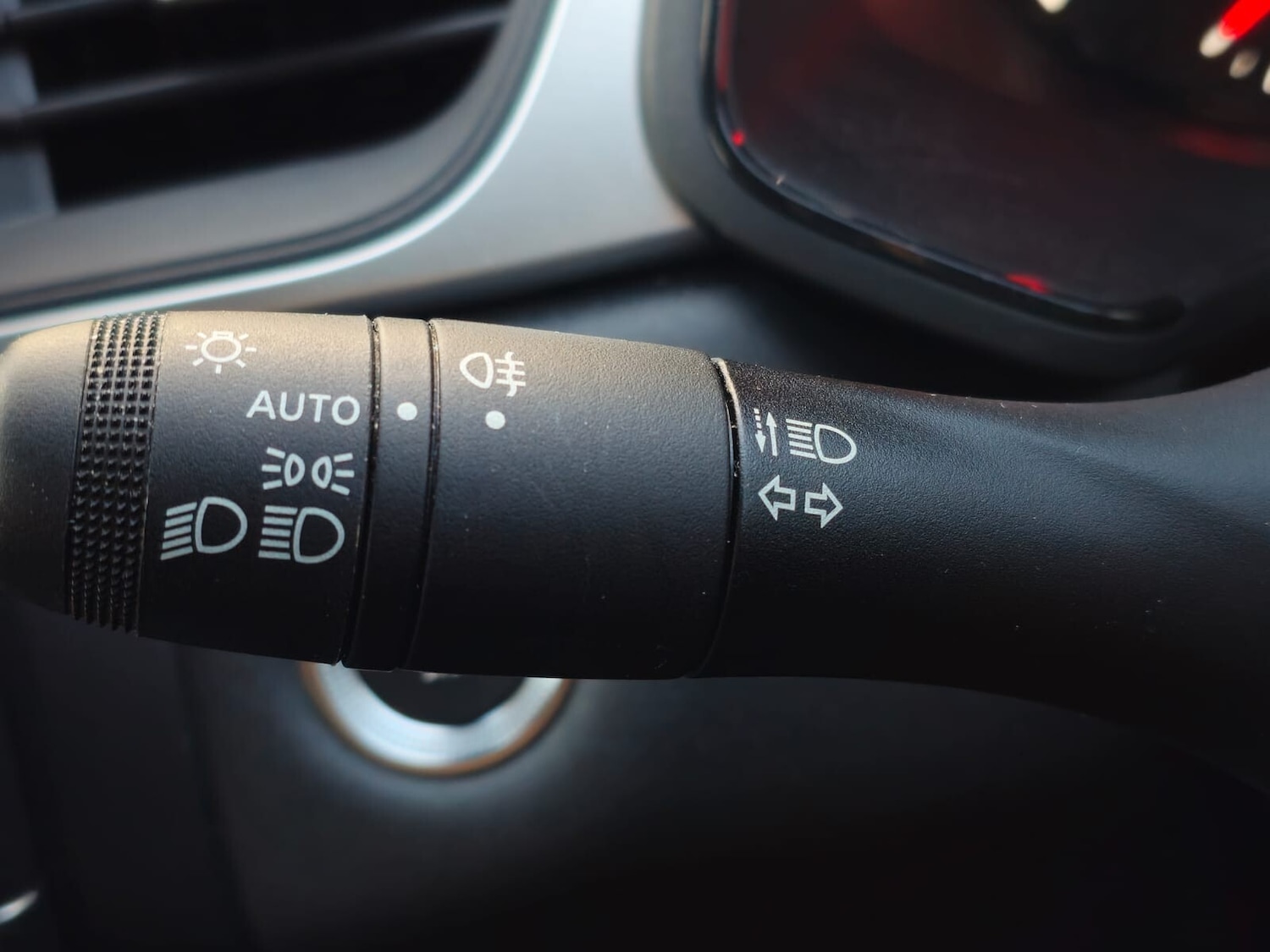 Used Renault Captur 2023 for sale - 76557000: Photo 13