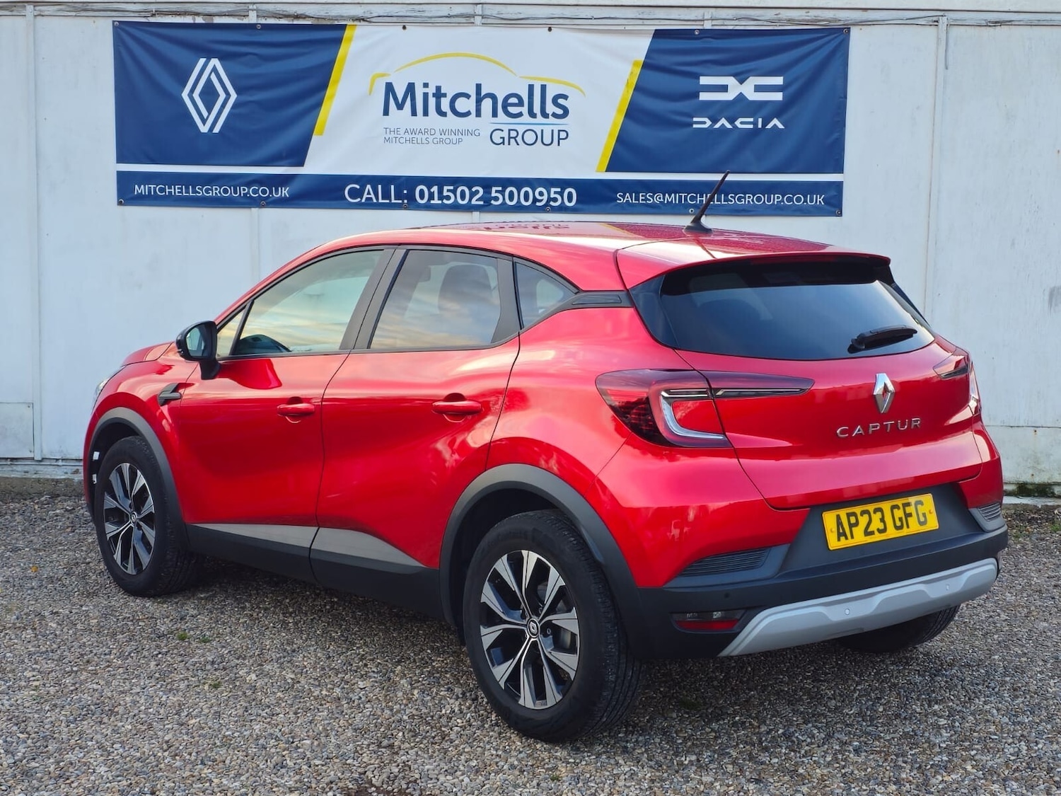 Used Renault Captur 2023 for sale - 76557000: Photo 3