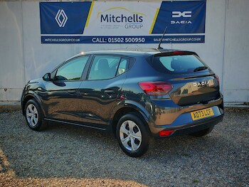 Used Dacia Sandero 2023 for sale - 76154997: Photo