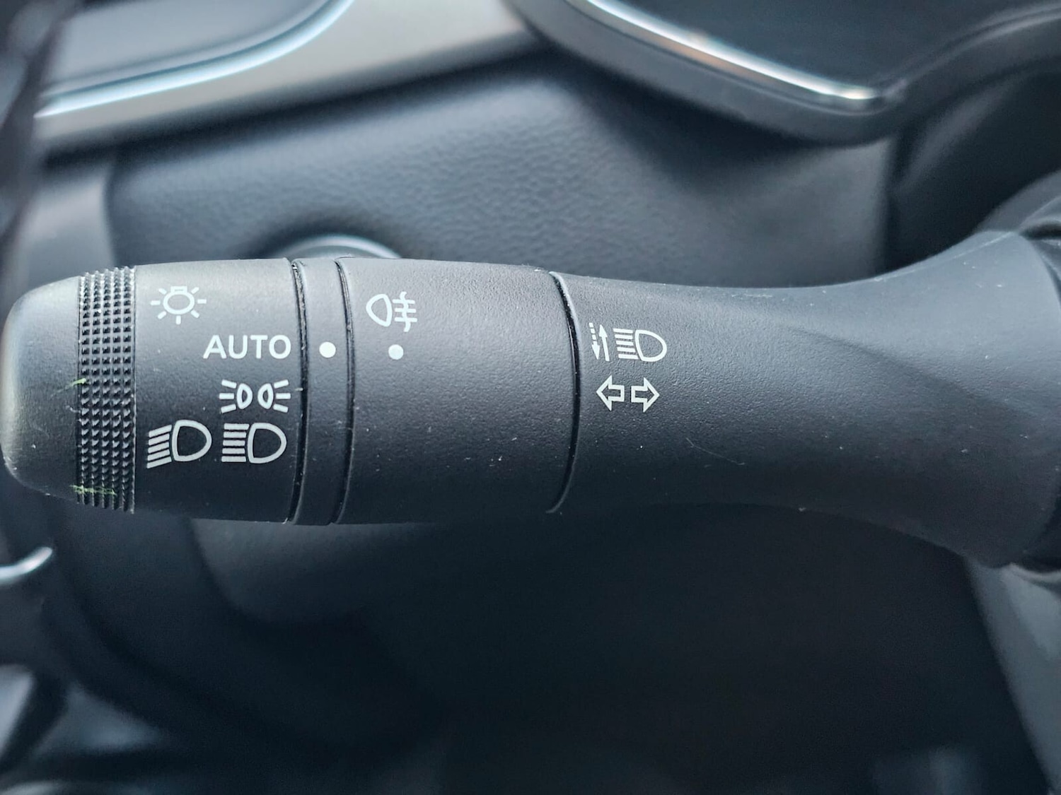 Used Renault Captur 2023 for sale - 76563899: Photo 13