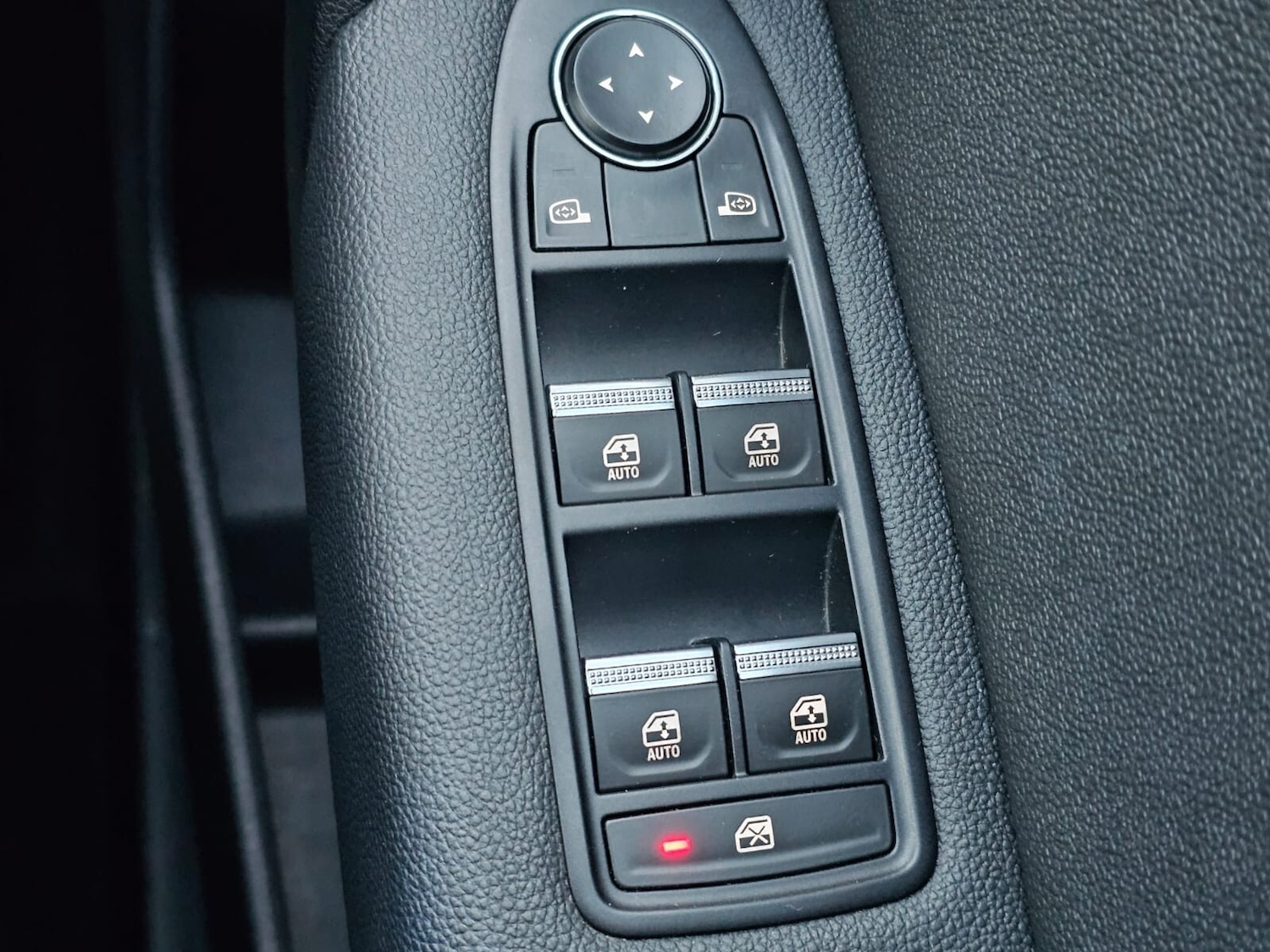 Used Renault Captur 2023 for sale - 76563899: Photo 19