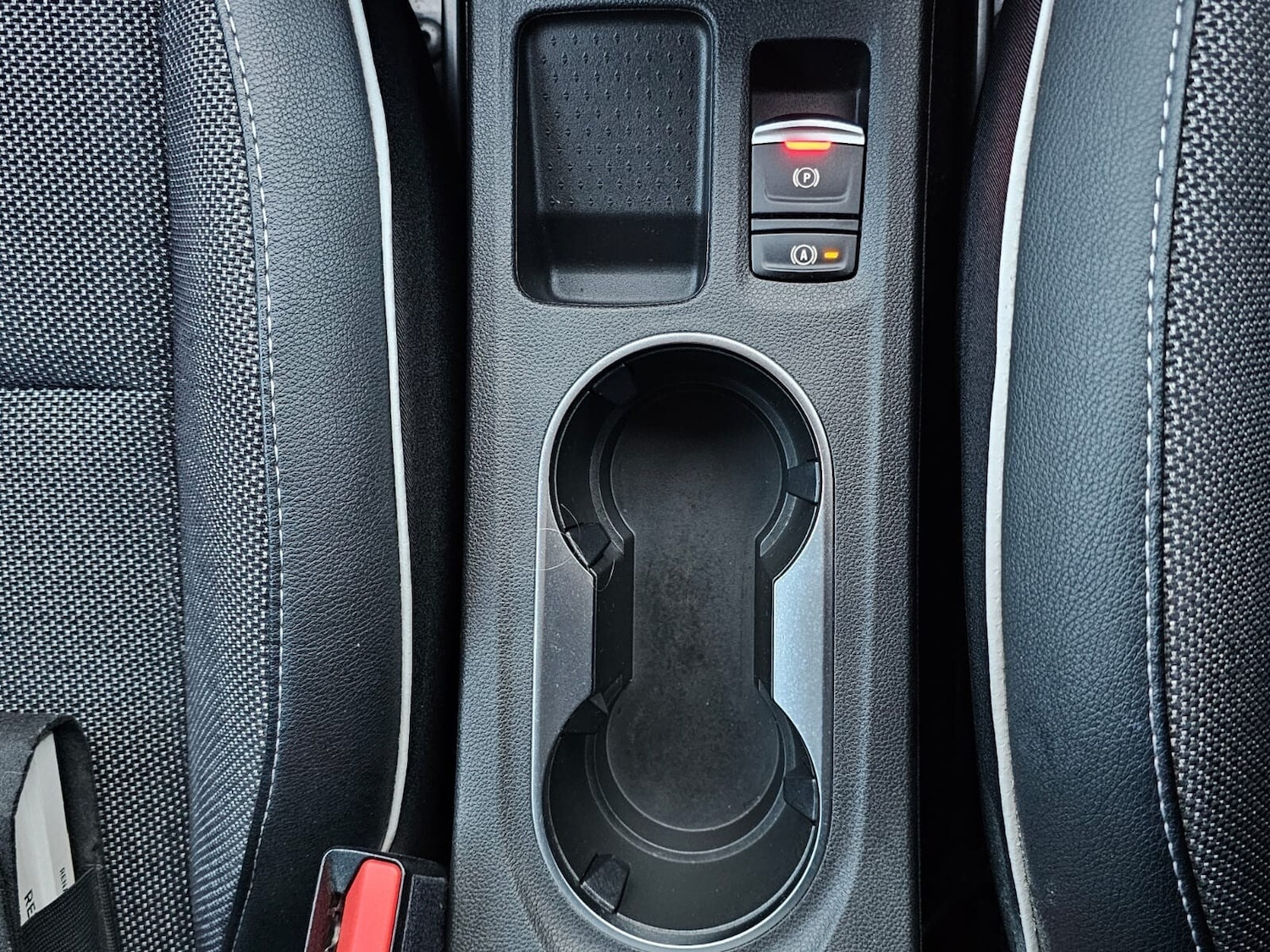 Used Renault Captur 2023 for sale - 76563899: Photo 25