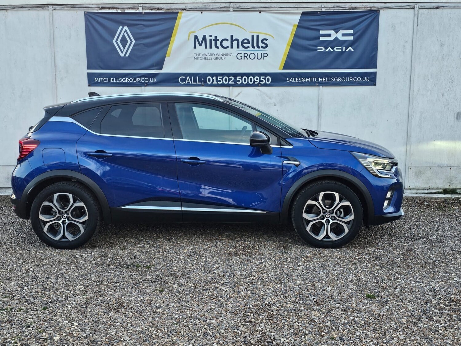 Used Renault Captur 2023 for sale - 76563899: Photo 3