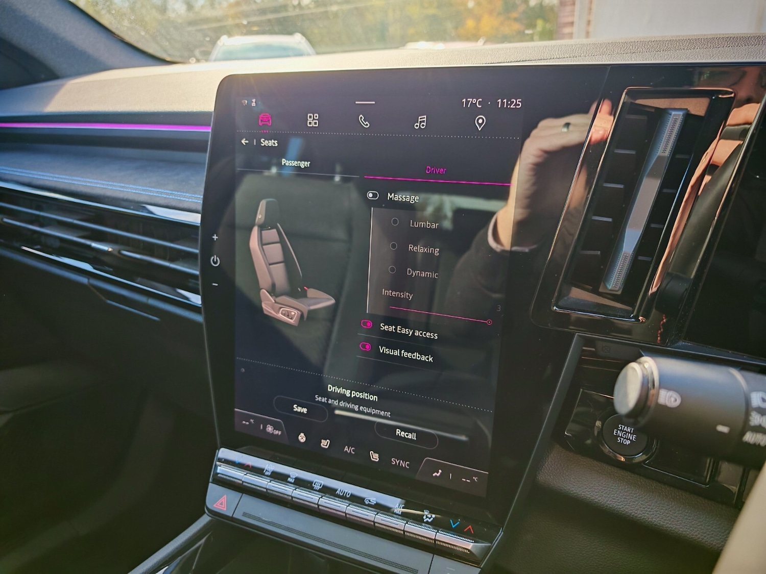 Used Renault Austral 2024 for sale - 76870632: Photo 21