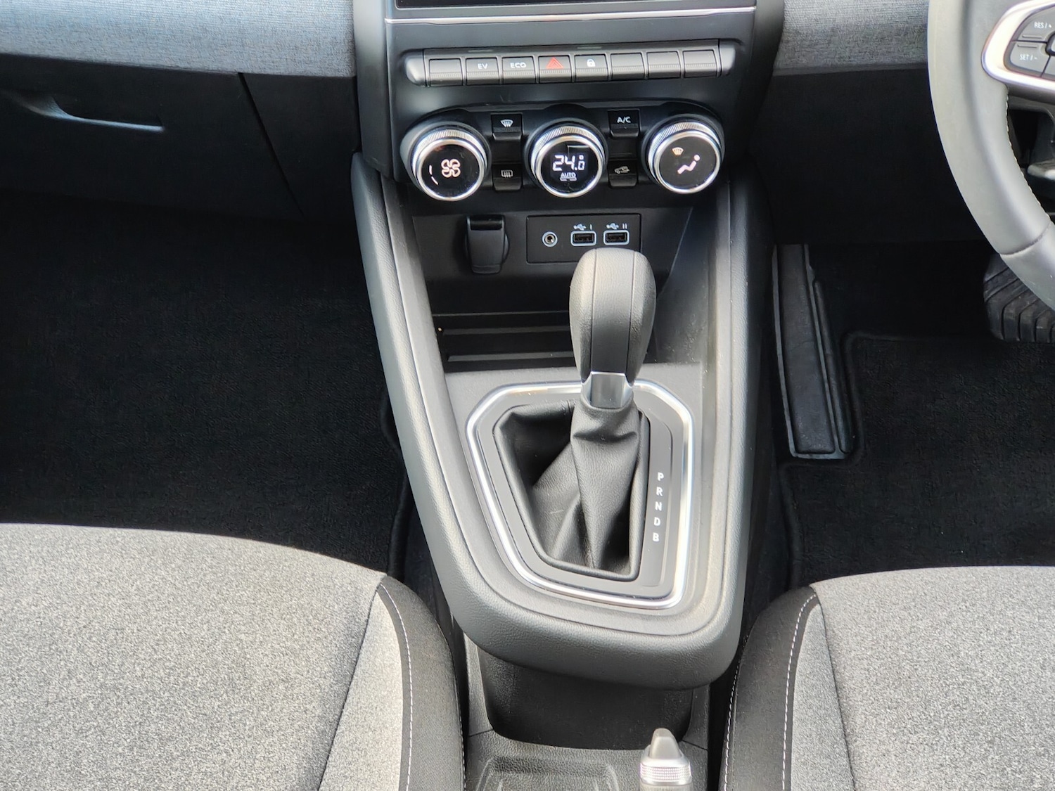 Used Renault Clio 2024 for sale - 76203749: Photo 13