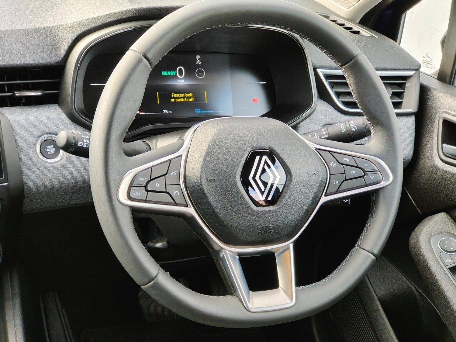 Used Renault Clio 2024 for sale - 76203749: Photo 14