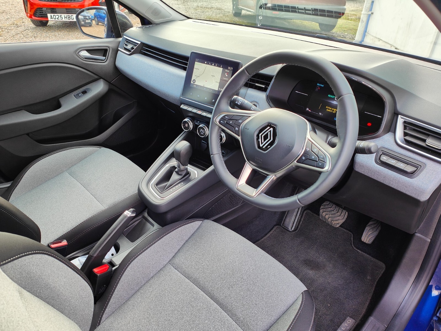 Used Renault Clio 2024 for sale - 76203749: Photo 15
