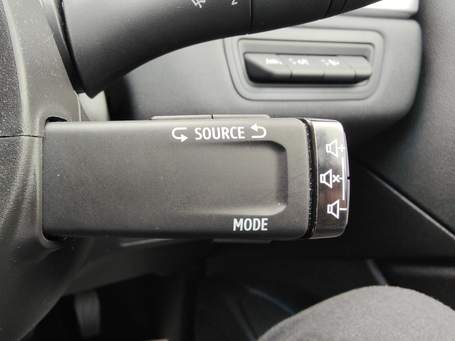 Used Renault Captur 2022 for sale - 76869185: Photo 15