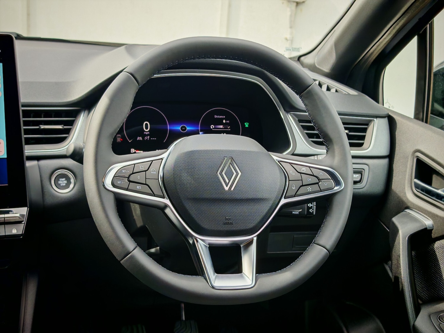 Used Renault Captur 2025 for sale - 76871378: Photo 13