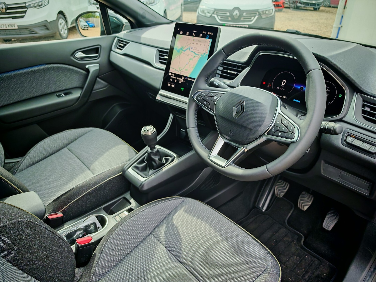 Used Renault Captur 2025 for sale - 76871378: Photo 15