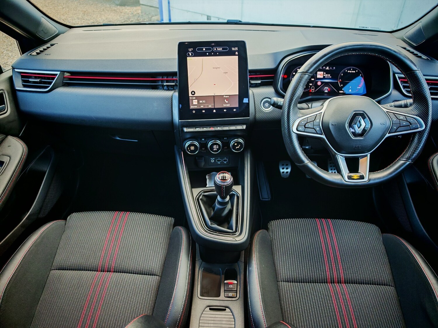 Used Renault Clio 2023 for sale - 76203838: Photo 11