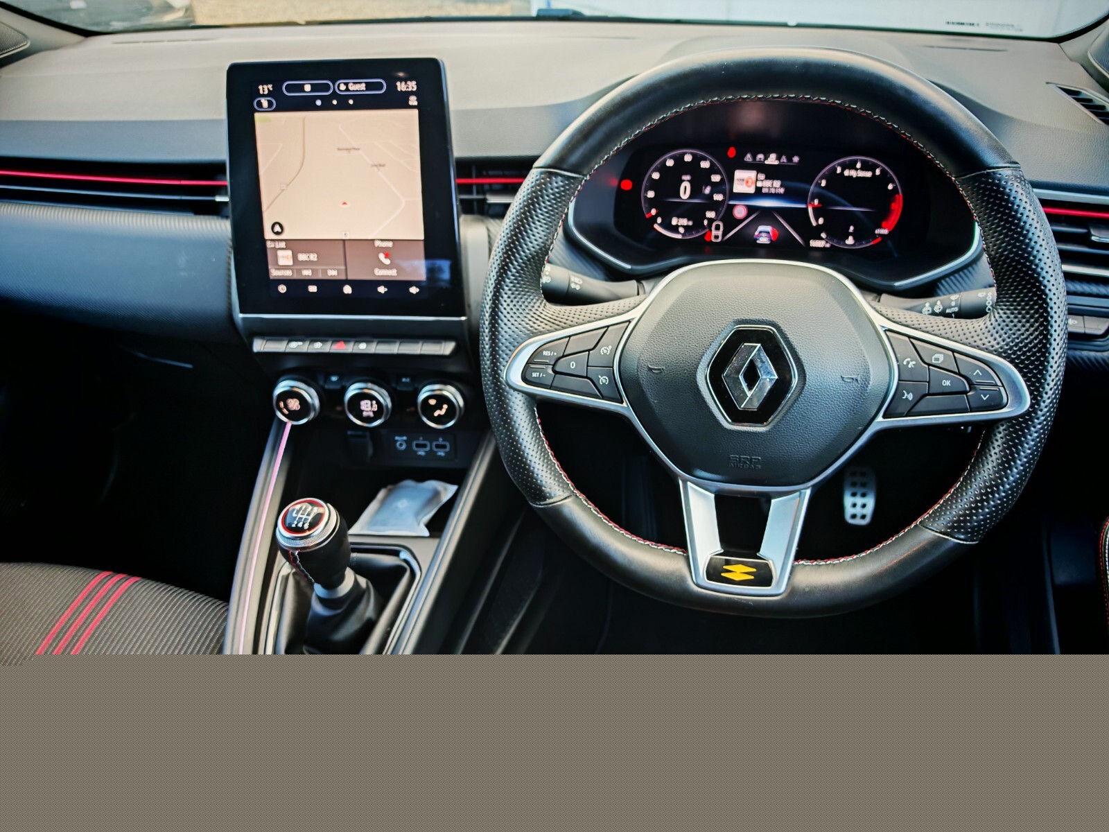 Used Renault Clio 2023 for sale - 76203838: Photo 12